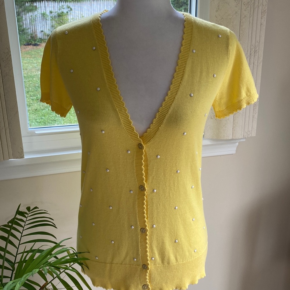 ELLE CARDIGAN STYLE BUTTON DOWN TOP NWT
